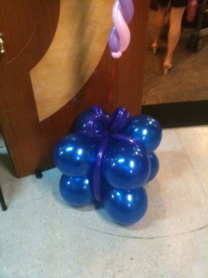 Balloon Present