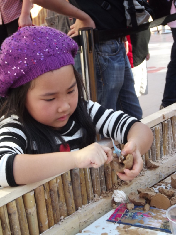 dinosaur egg digging set