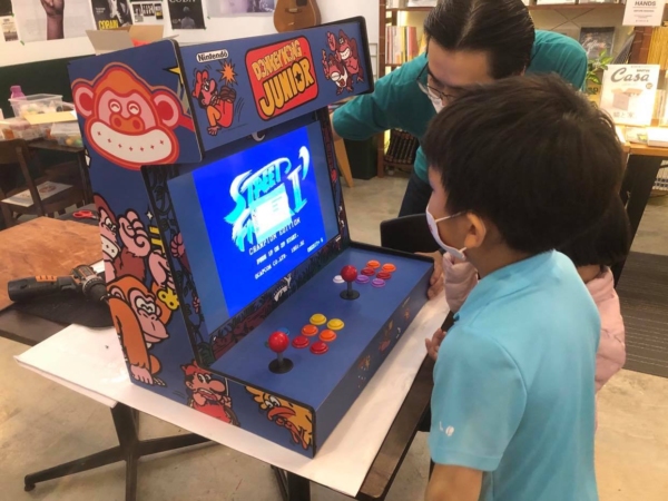 retro arcade machine rental